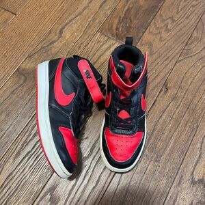Nike Borough Mid 2 Red/Black-WhiteSchool Size 2.5Y